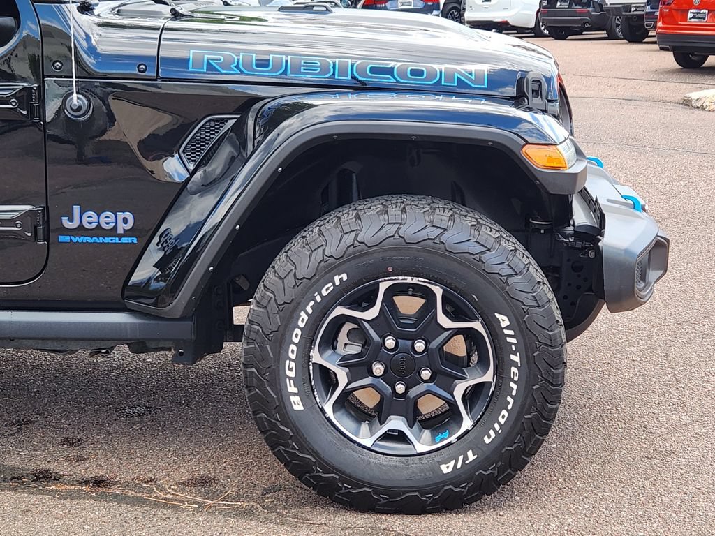 Used 2023 Jeep Wrangler Unlimited Rubicon 4xe w/ Cold Weather Group AWD/4WD image 29