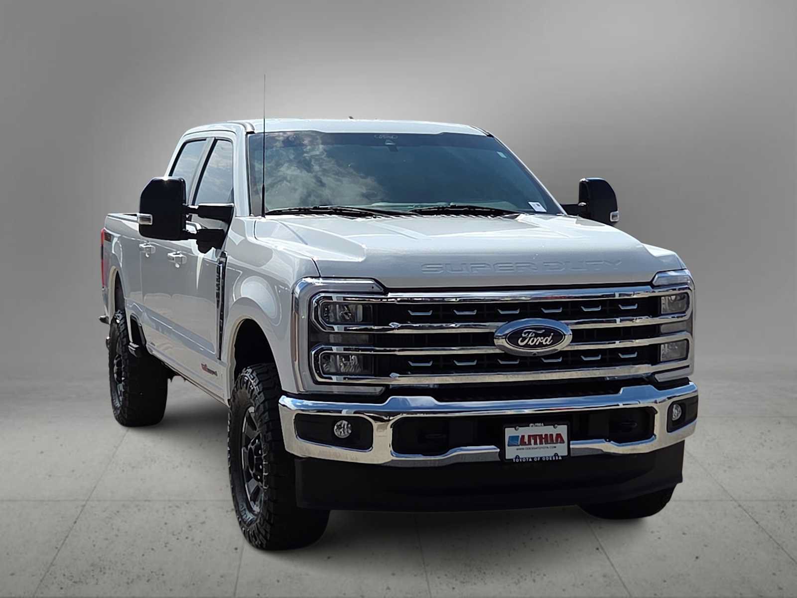 Used 2024 Ford F250 Lariat w/ Tremor Off-Road Package AWD/4WD image 3