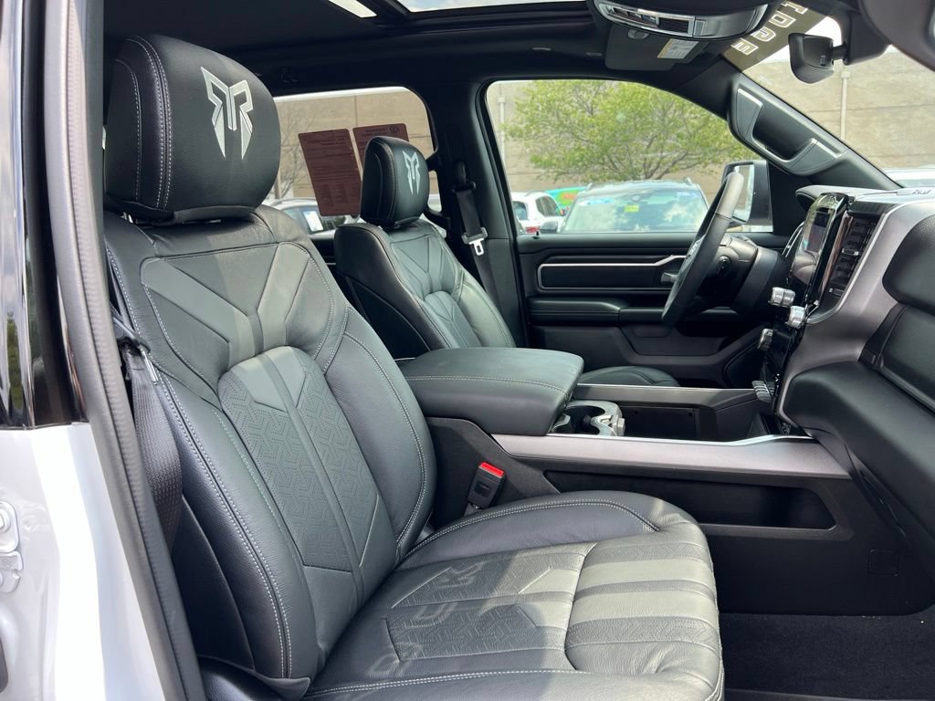 Used 2025 RAM 1500 Big Horn AWD/4WD image 30