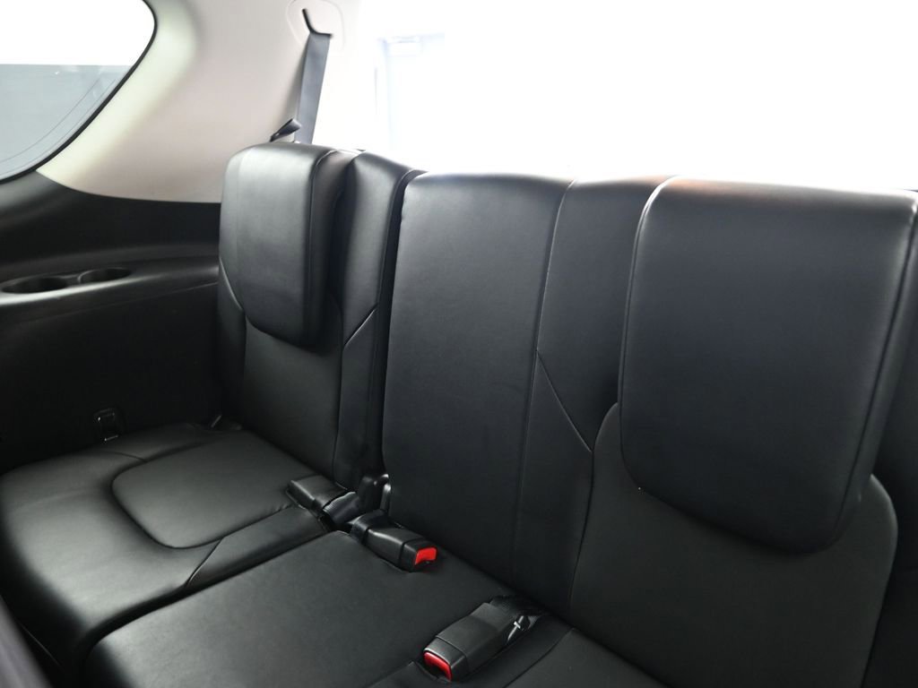 Used 2024 Nissan Armada SV image 14