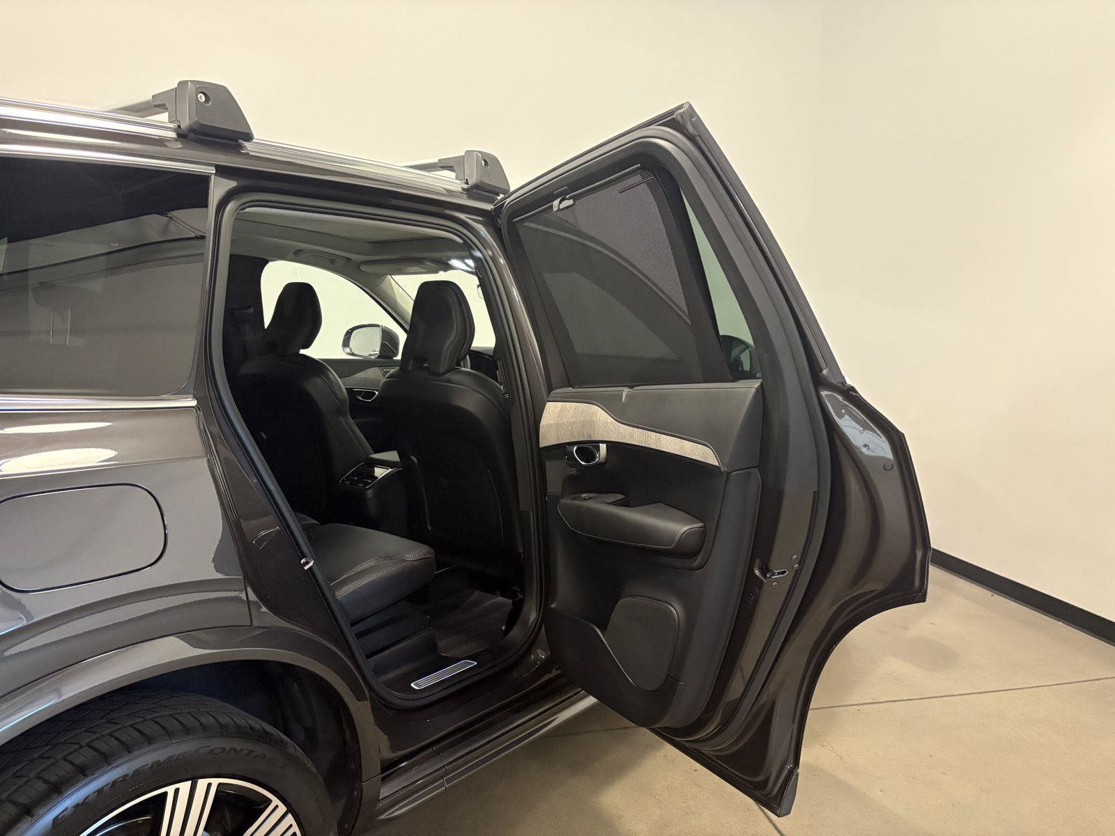 Used 2023 Volvo XC90 B6 Ultimate AWD/4WD image 43