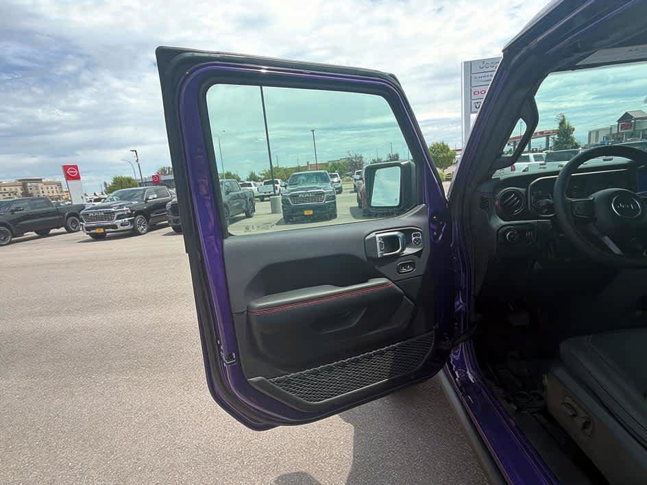 New 2026 Jeep Wrangler Unlimited Rubicon AWD/4WD image 10