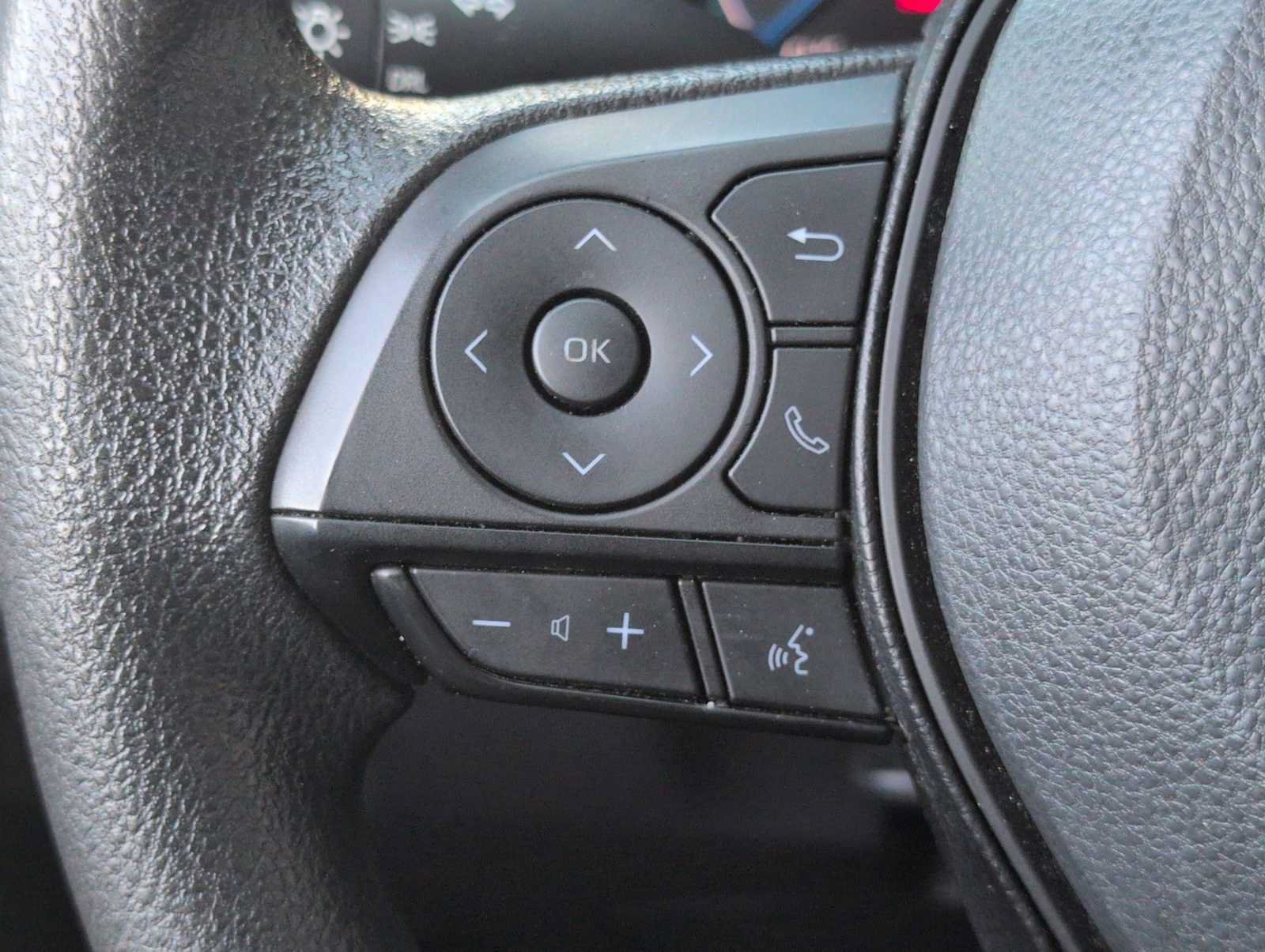 Used 2024 Toyota RAV4 LE AWD/4WD image 21