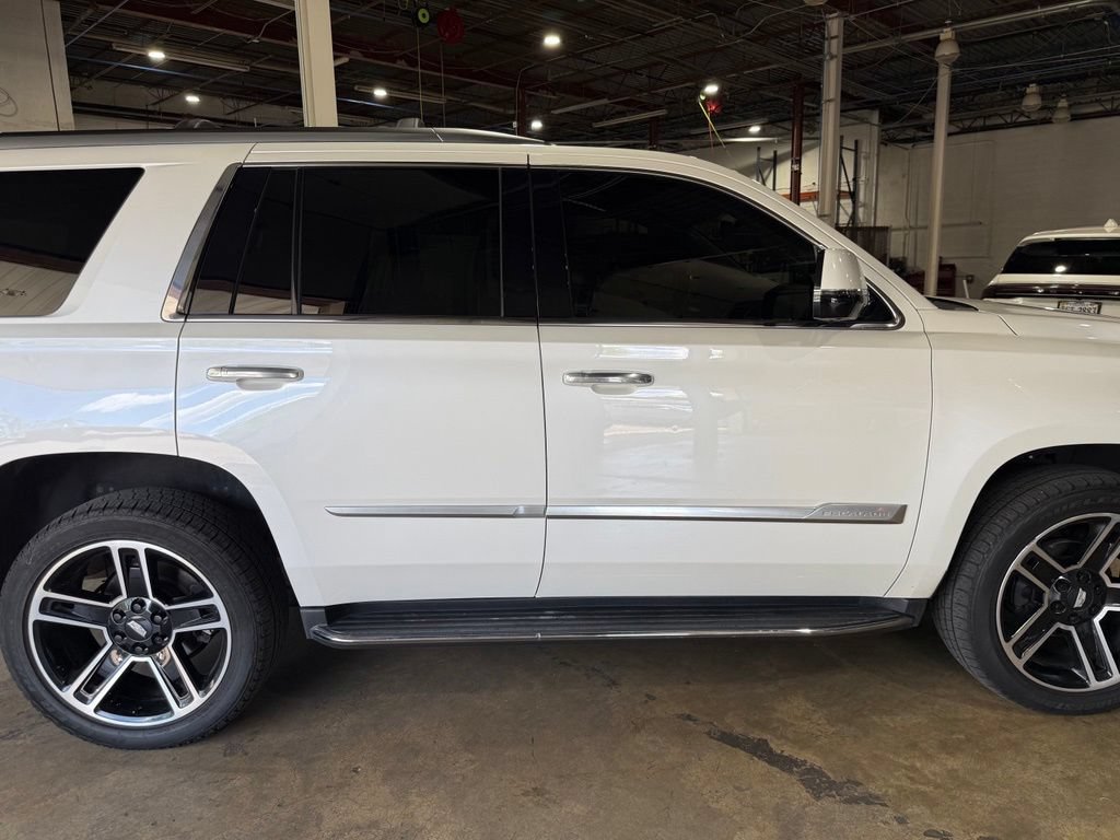 Used 2020 Cadillac Escalade Luxury AWD/4WD image 14