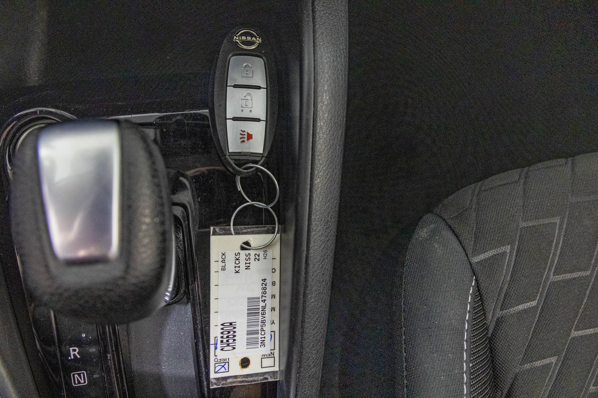 Used 2022 Nissan Kicks S FWD image 27