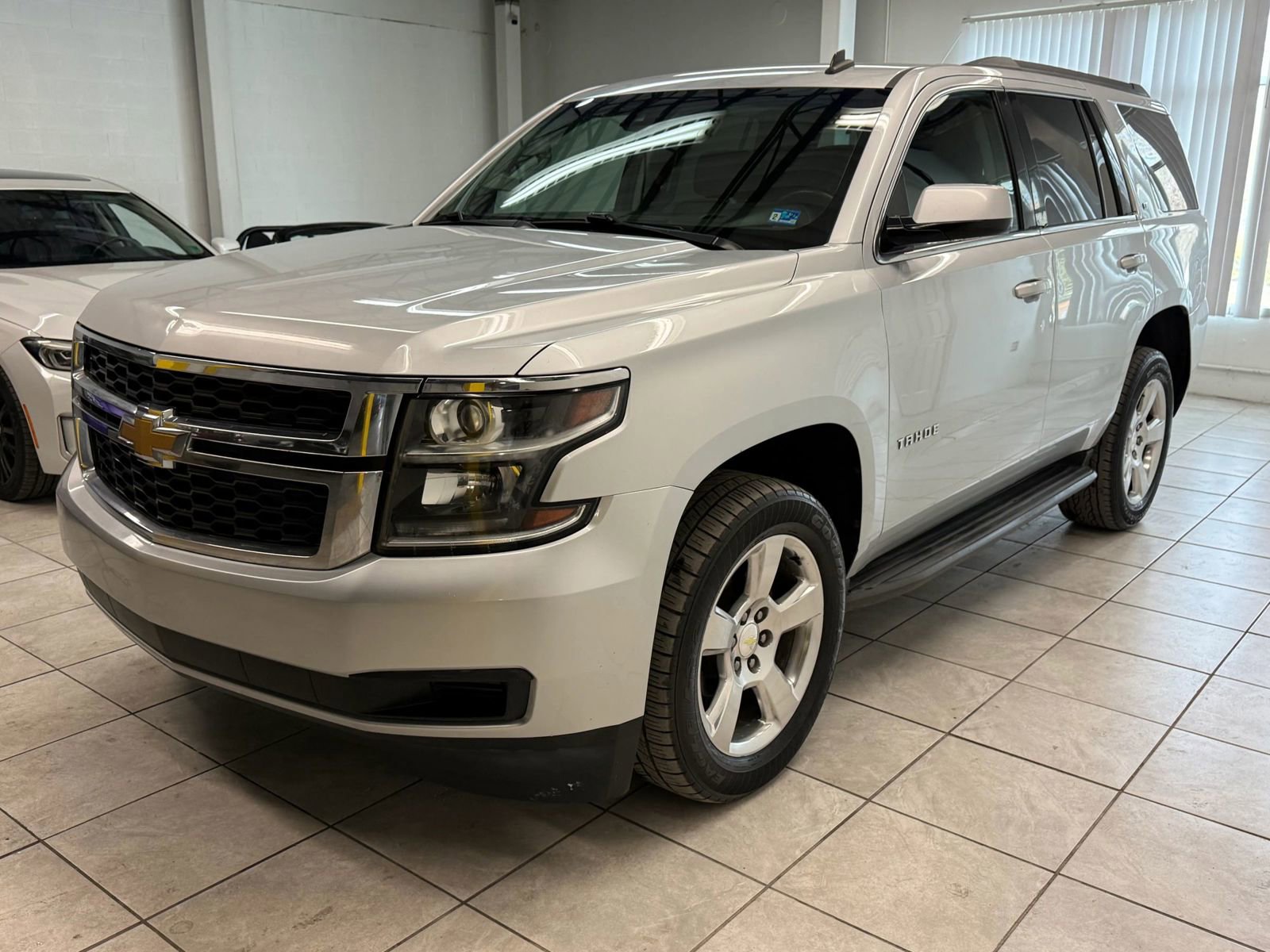 Used 2015 Chevrolet Tahoe LT image 3