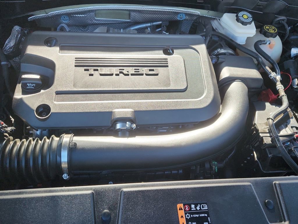 Used 2023 Buick Envision Essence w/ Technology Package I image 18