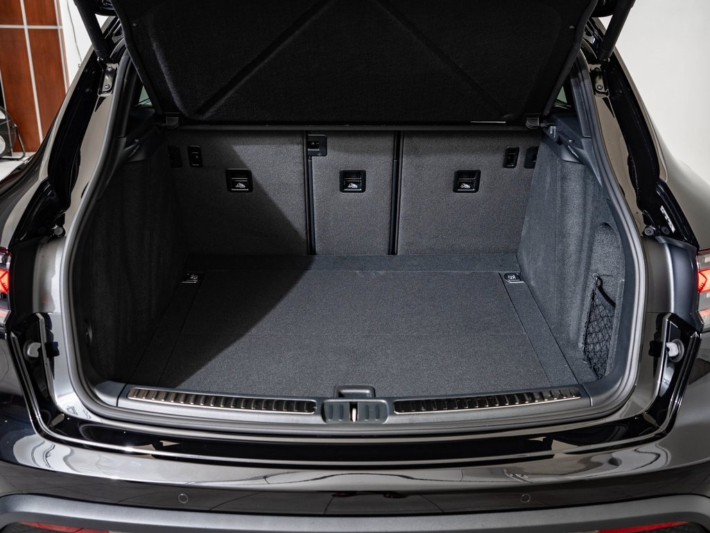 New 2026 Porsche Macan S image 23