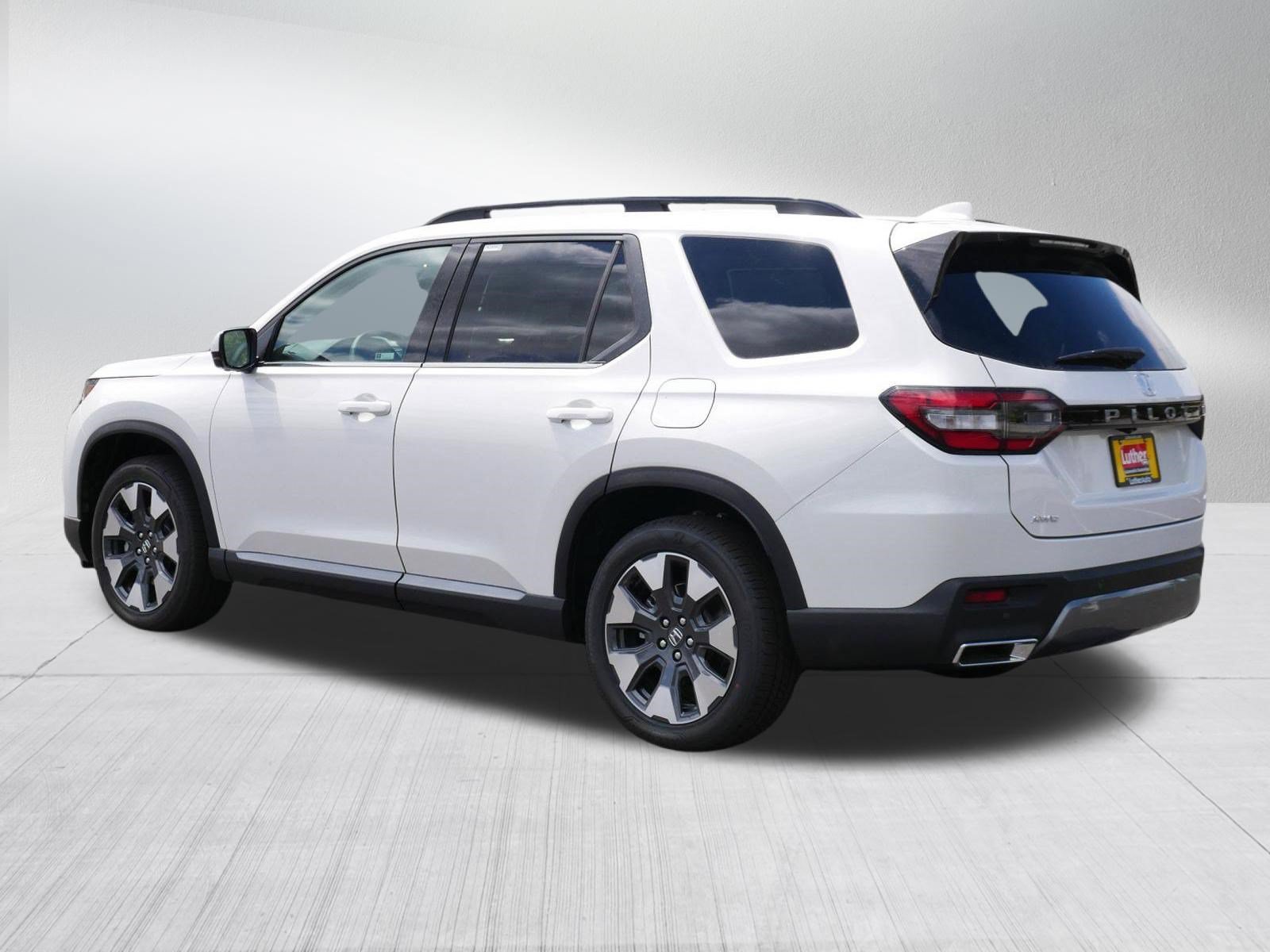 New 2026 Honda Pilot Elite image 5