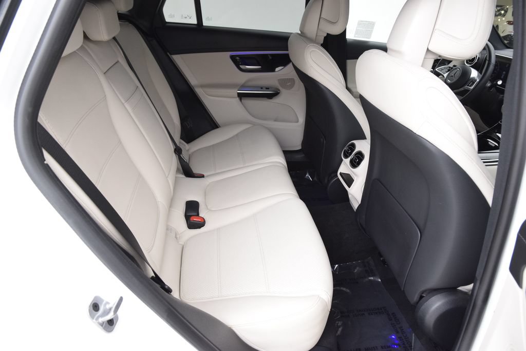 Certified 2023 Mercedes-Benz GLC 300 image 18