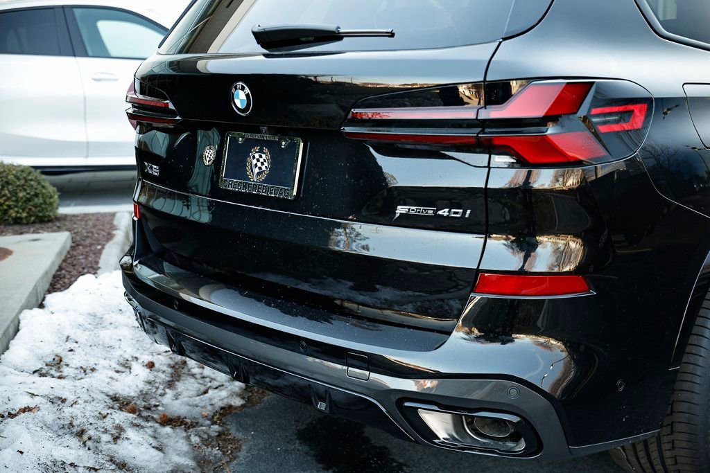 New 2026 BMW X5 sDrive40i w/ M Sport Package image 8