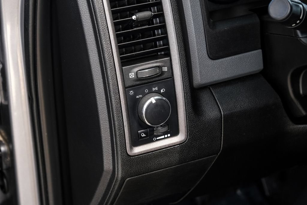 Used 2019 RAM 1500 Tradesman w/ Chrome Plus Package RWD image 22