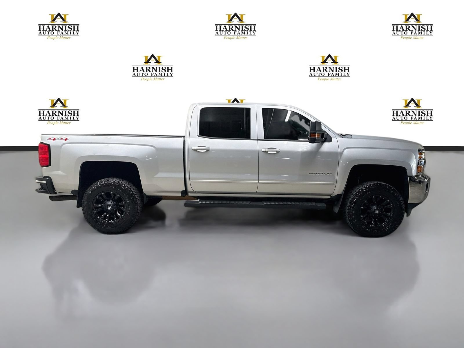 Used 2016 Chevrolet Silverado 2500 LT w/ LT Convenience Package AWD/4WD image 5