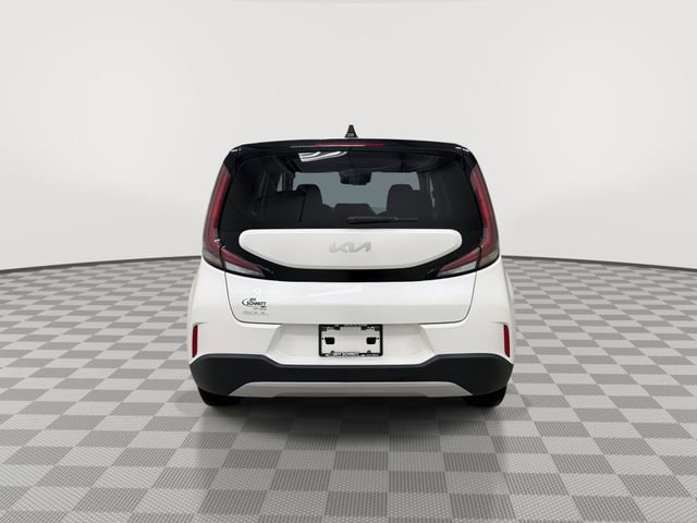 Used 2023 Kia Soul LX w/ Option Group 015 FWD image 9