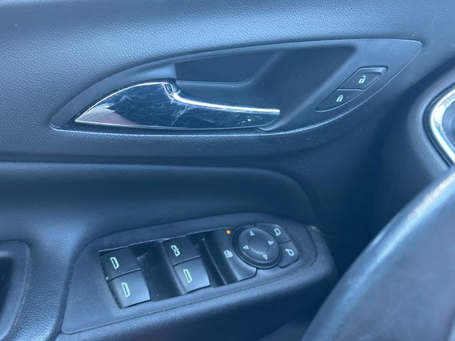 Used 2020 Chevrolet Equinox Premier w/ Premier Redline Edition image 30