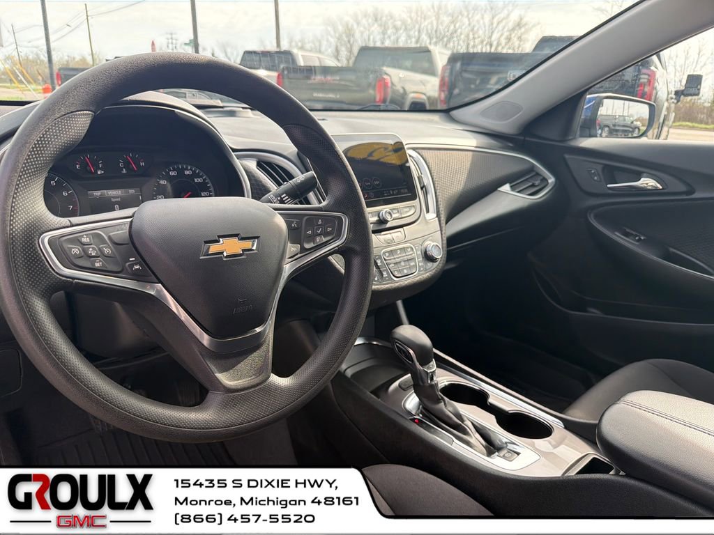 Used 2023 Chevrolet Malibu LT image 13