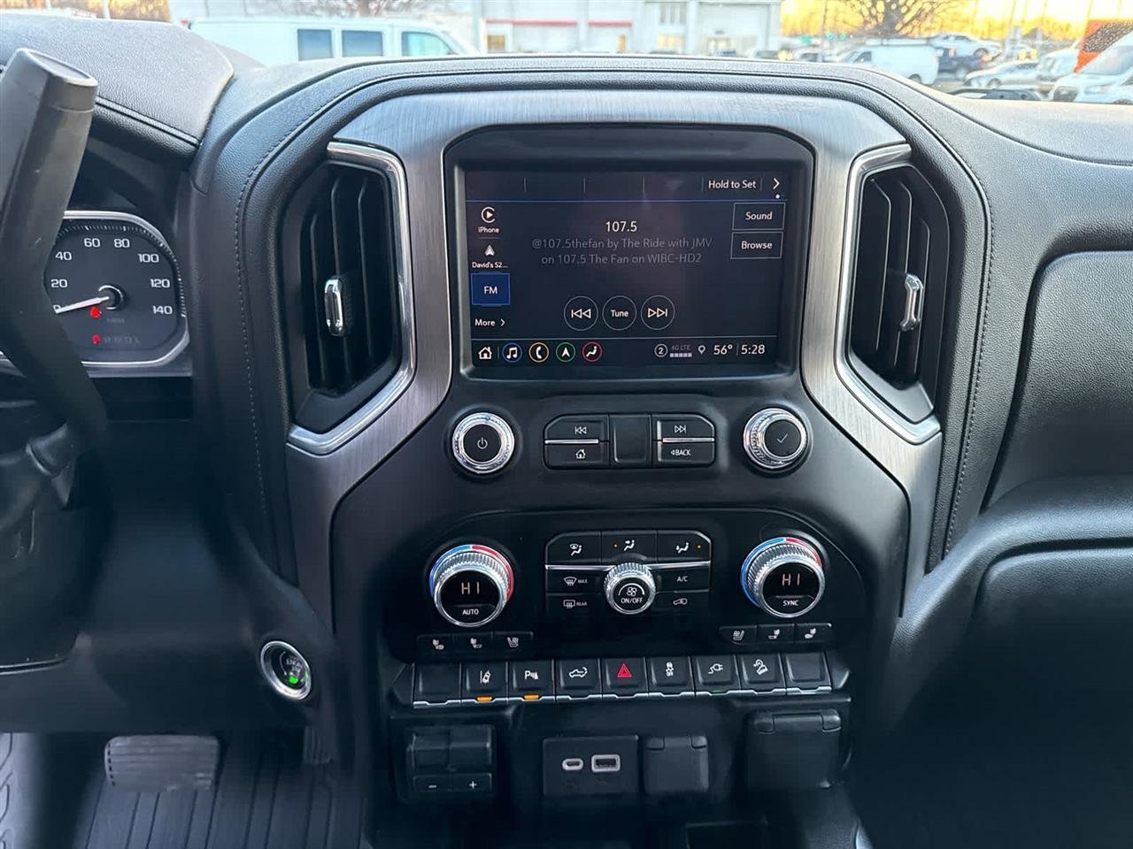 Used 2022 GMC Sierra 2500 Denali w/ Denali Ultimate Package AWD/4WD image 12