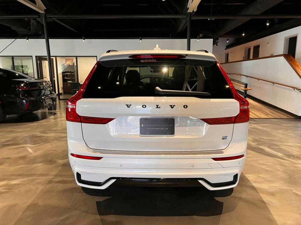 Used 2023 Volvo XC60 B5 Ultimate image 4