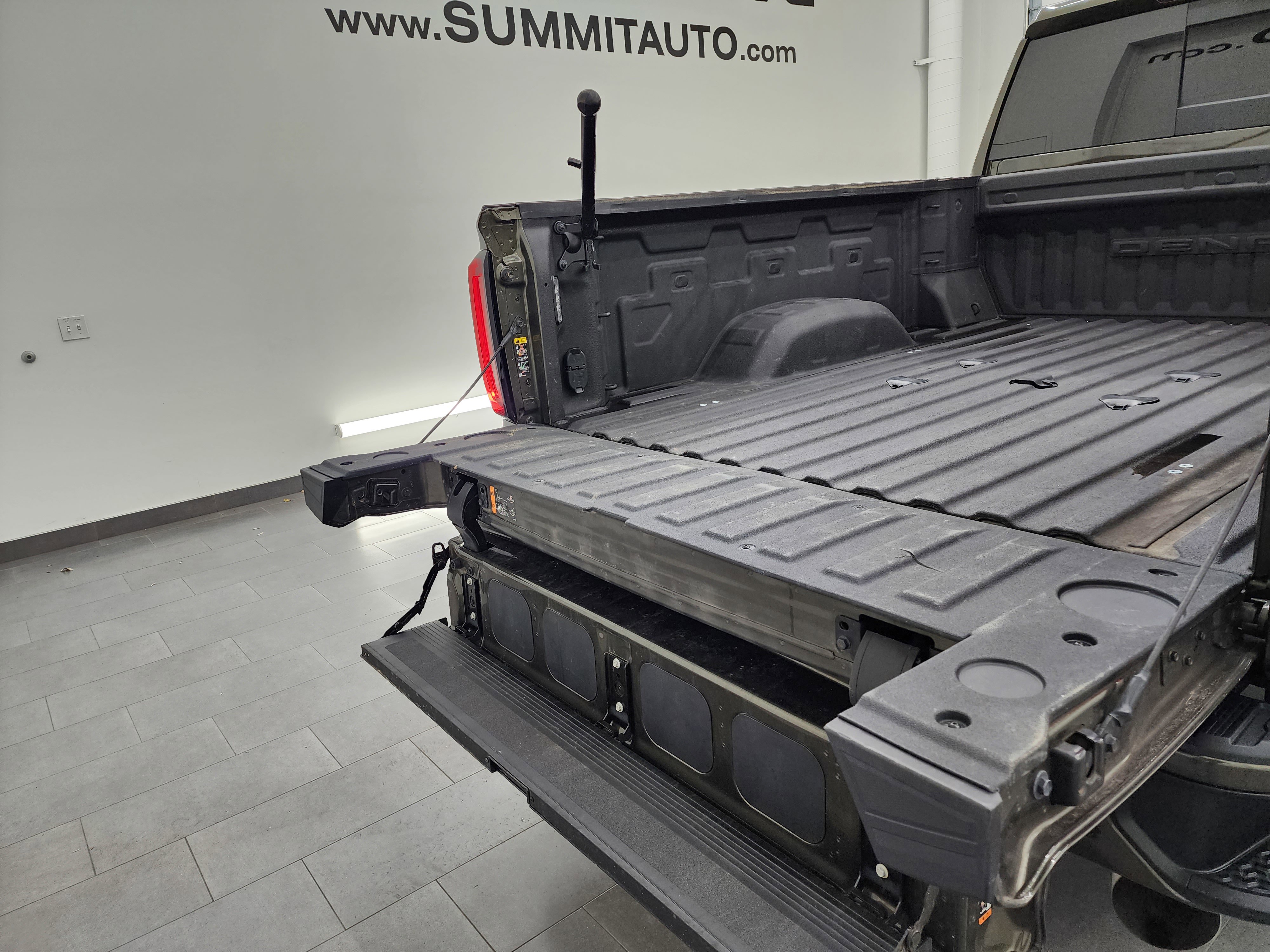 Used 2022 GMC Sierra 2500 Denali w/ Denali Ultimate Package image 35