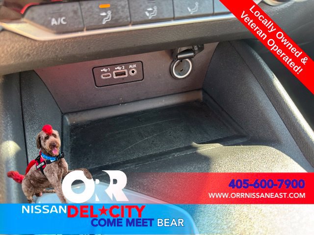 Used 2025 Nissan Altima 2.5 SV FWD image 25