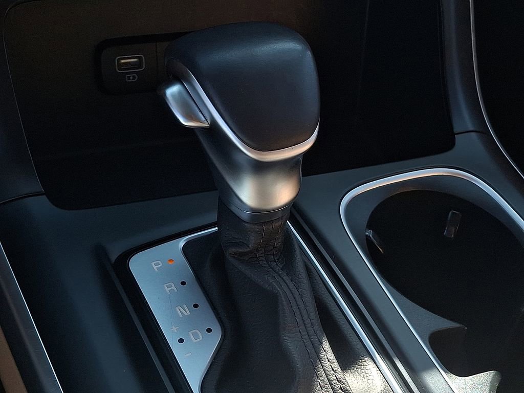 Certified 2024 Kia Carnival LX image 22