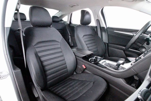 Used 2014 Ford Fusion SE image 24