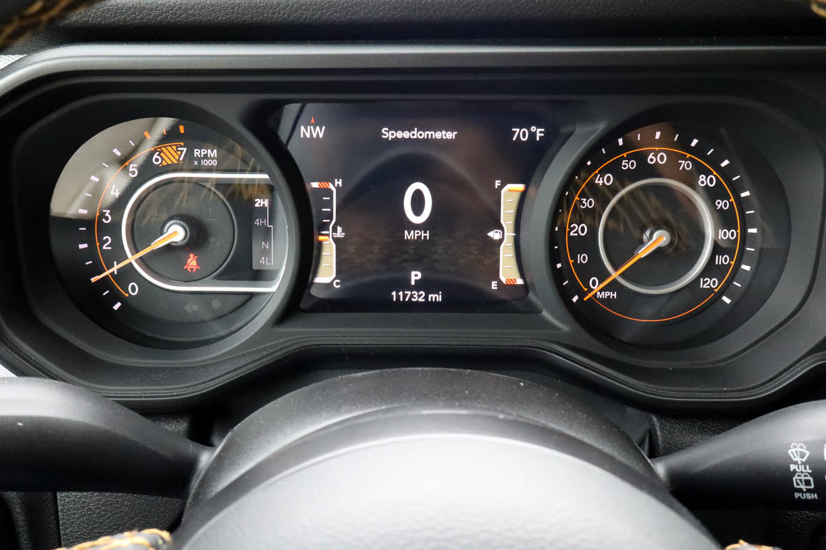 Used 2024 Jeep Wrangler Willys AWD/4WD image 33