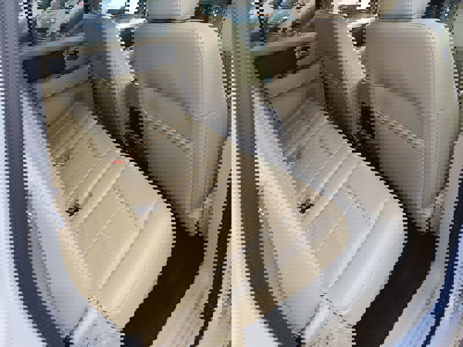 Used 2016 Ford Expedition EL XLT w/ Equipment Group 202A image 12