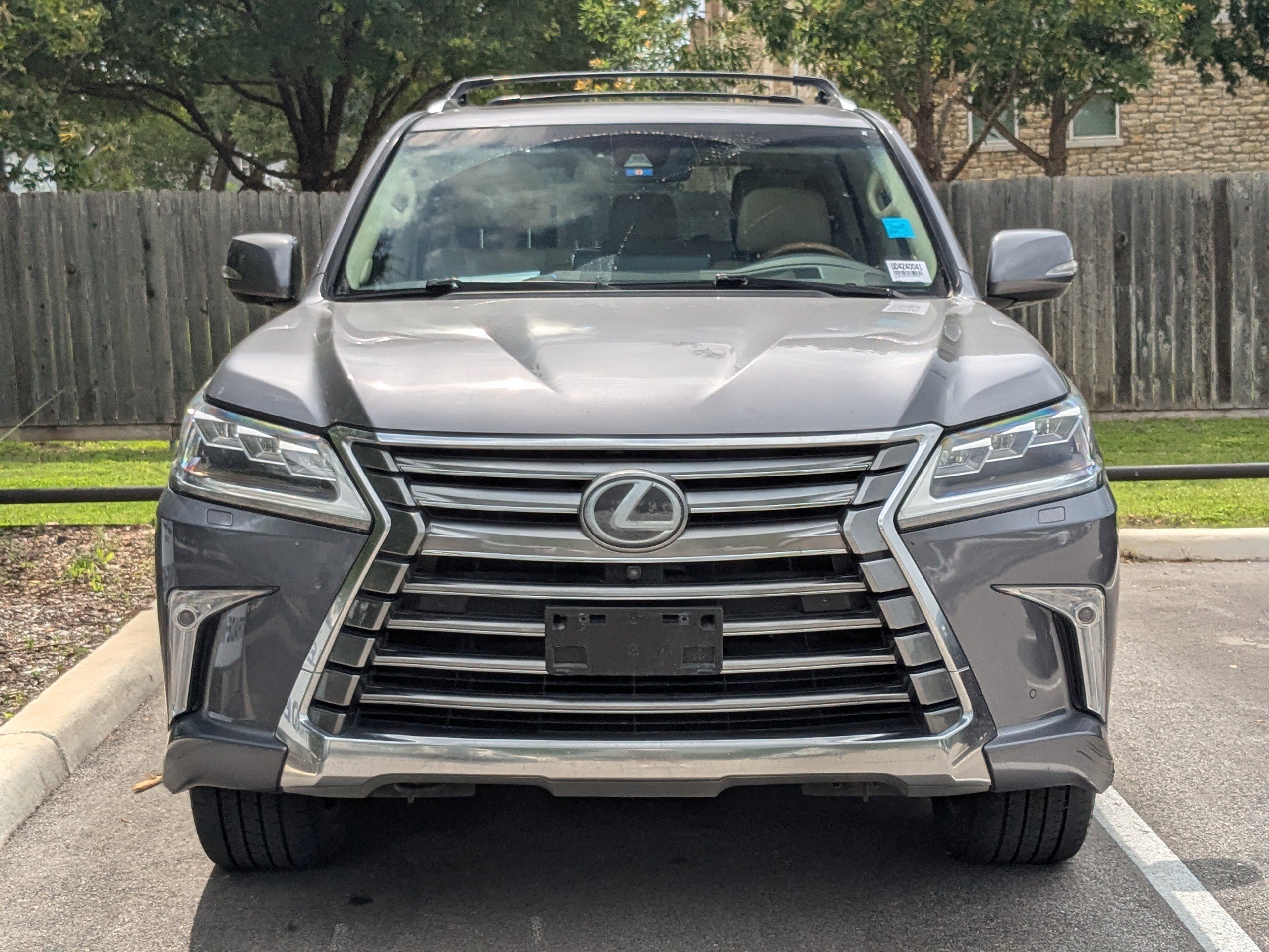 Used 2017 Lexus LX 570 4WD w/ Luxury Package image 2
