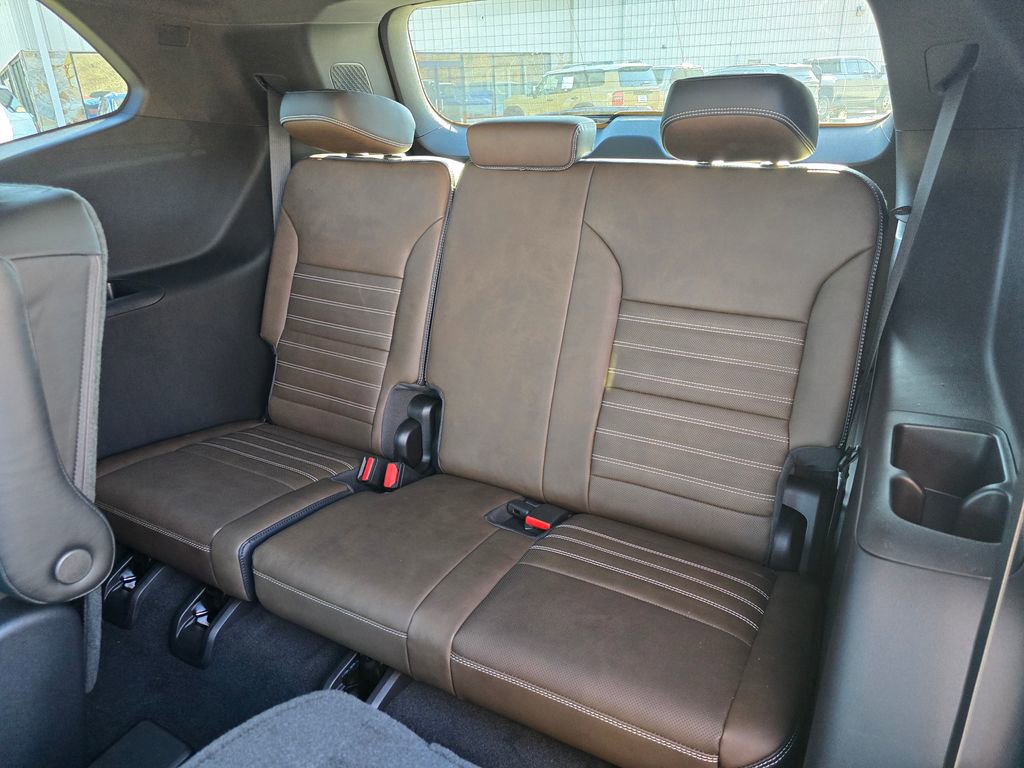 New 2026 GMC Acadia Denali Ultimate image 13