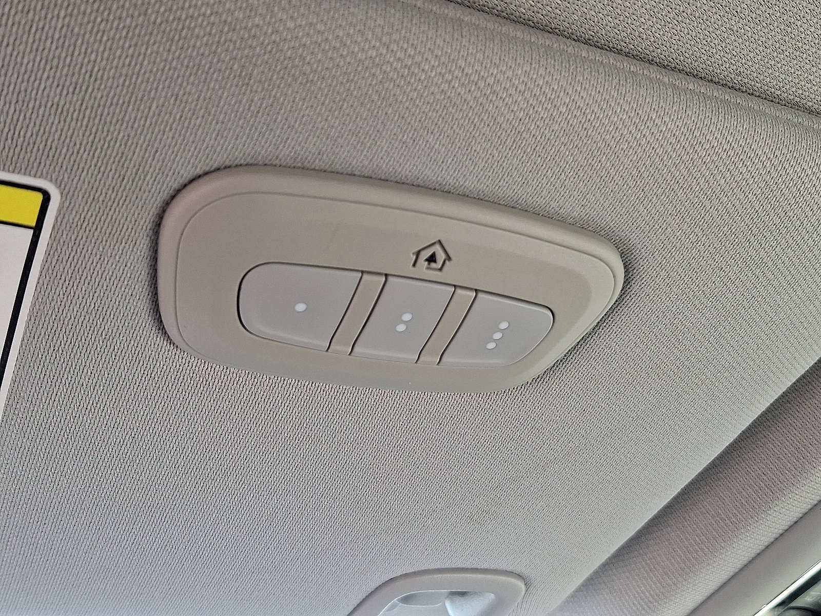 Used 2019 Jeep Cherokee Limited image 28