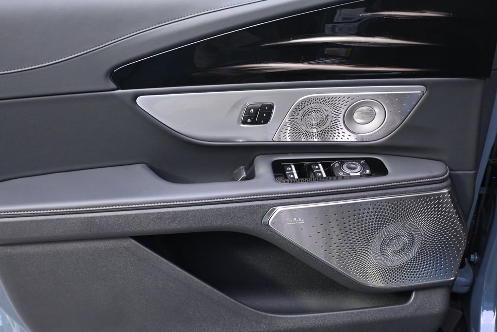 New 2026 Lincoln Nautilus Reserve image 22