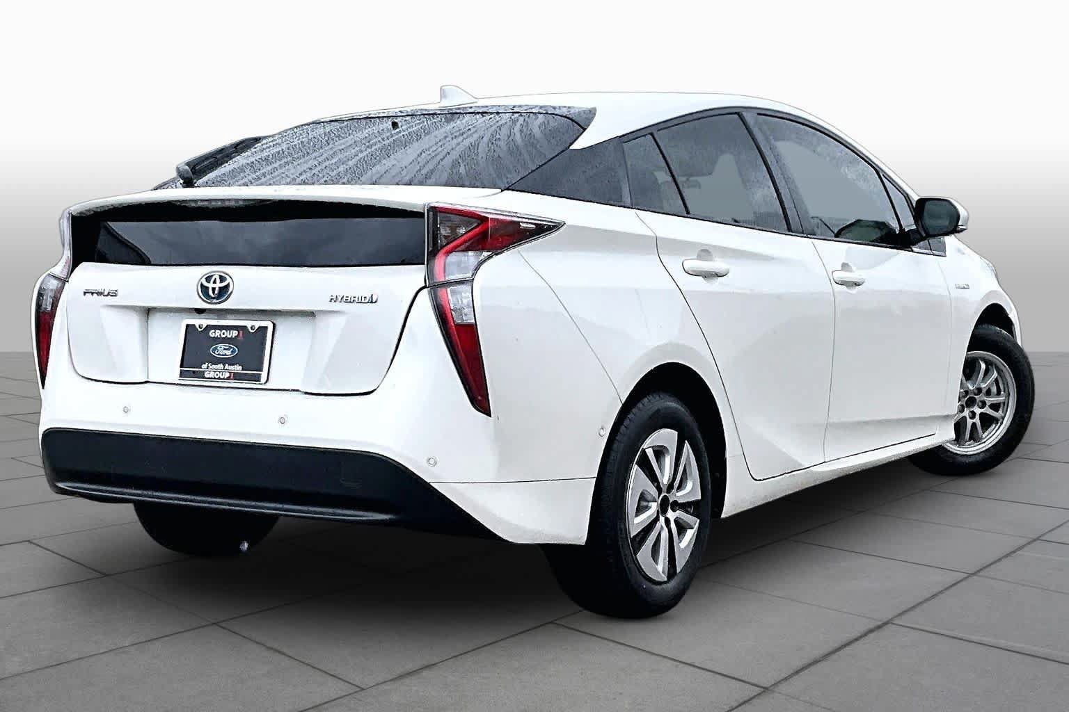 Used 2018 Toyota Prius Two w/ Prius Two Safety Plus Package FWD image 13
