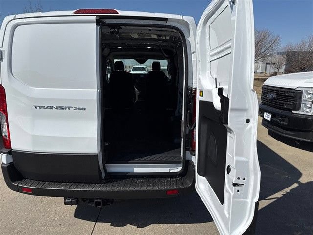 New 2025 Ford Transit 250 Low Roof RWD image 24