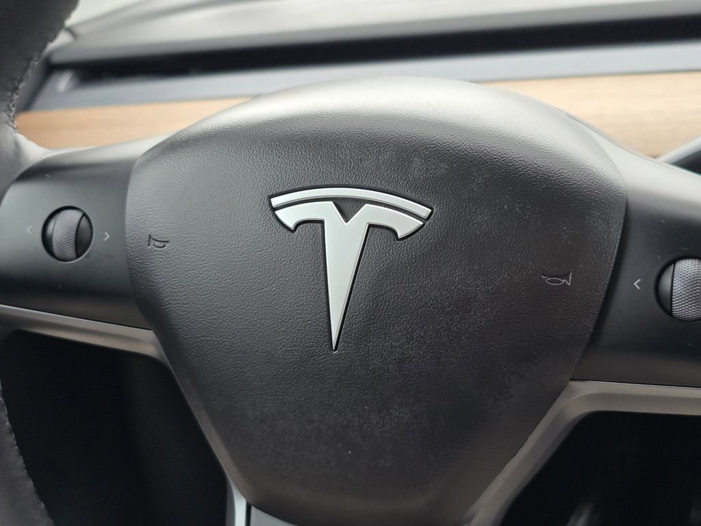 Used 2021 Tesla Model Y Performance image 31