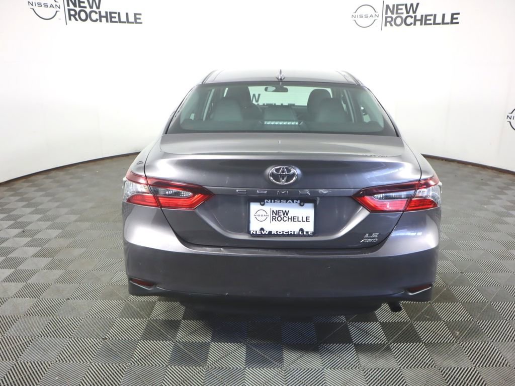 Used 2023 Toyota Camry LE image 6