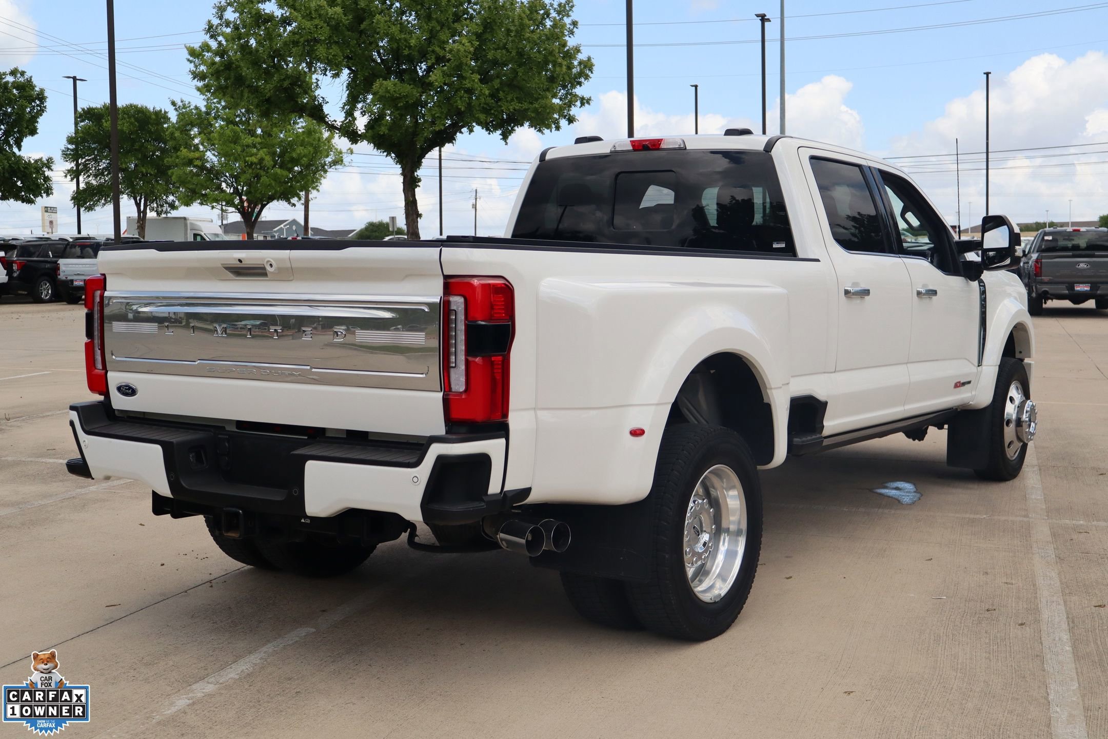 Used 2023 Ford F450 Limited image 4
