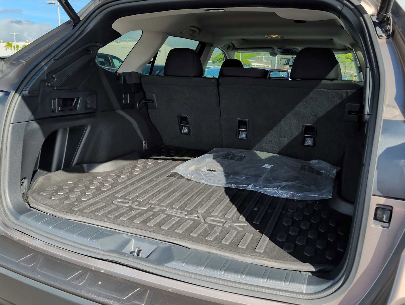 Used 2022 Subaru Outback Premium image 29