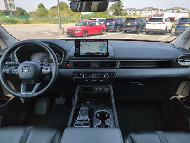 Used 2023 Honda Pilot Touring image 13
