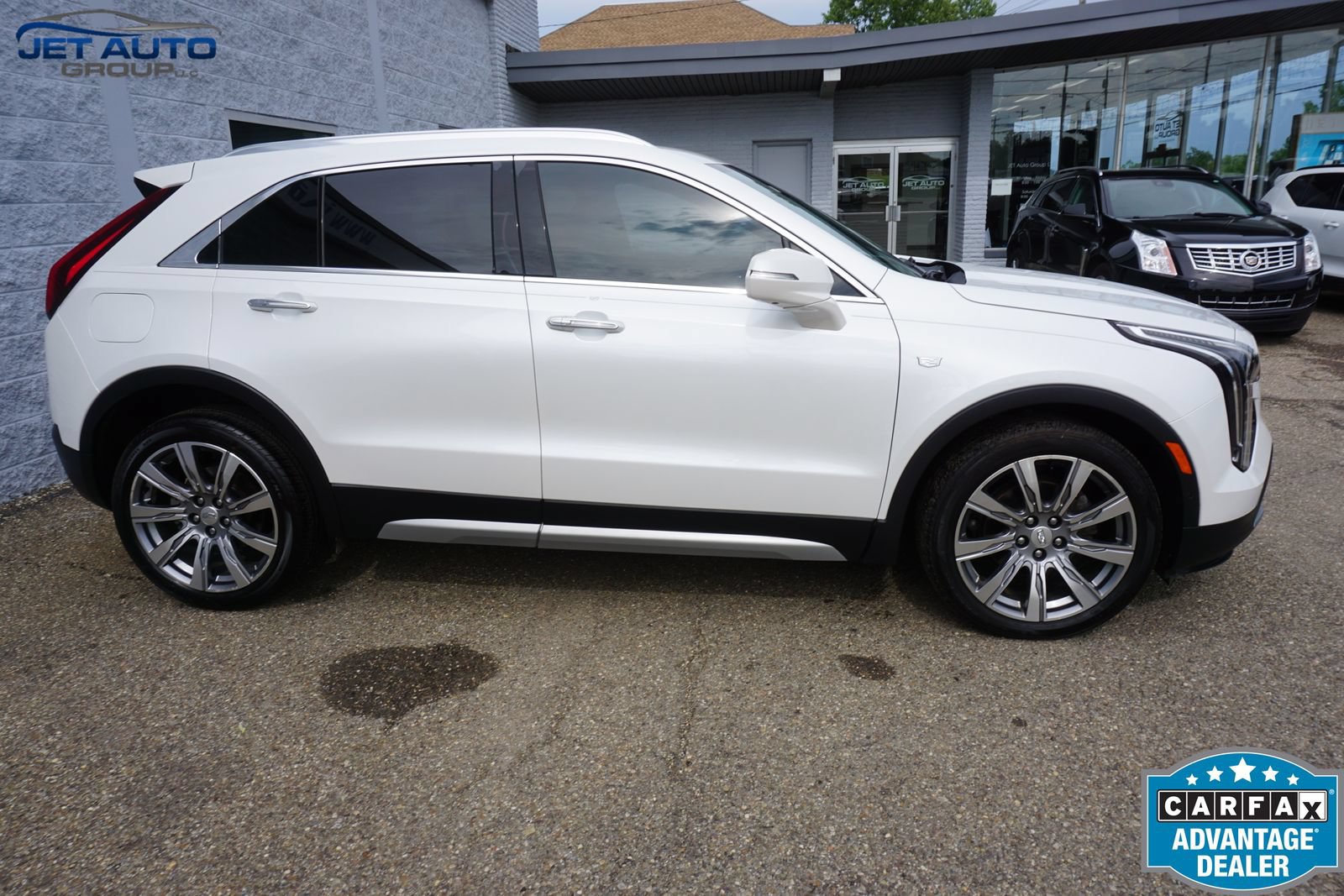 Used 2019 Cadillac XT4 Premium Luxury w/ Technology Package FWD image 6