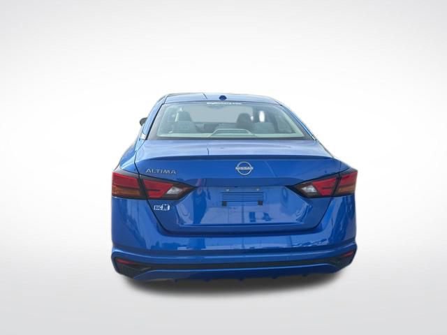 Used 2025 Nissan Altima 2.5 SV FWD image 4