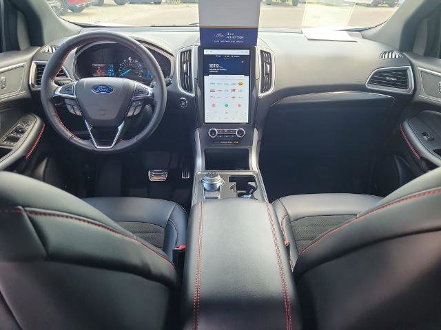 Certified 2024 Ford Edge ST-Line AWD/4WD image 15