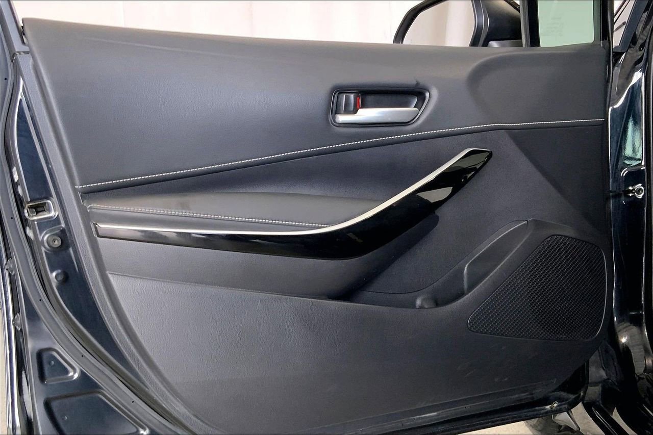 Used 2023 Toyota Corolla XSE image 25