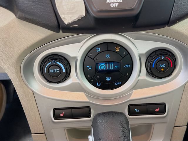 Used 2016 Ford Fiesta SE w/ Cold Weather Package FWD image 17