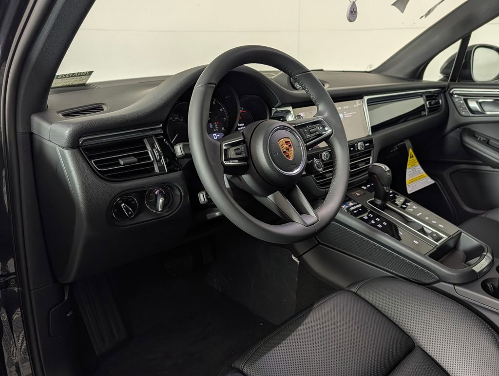 New 2026 Porsche Macan image 6