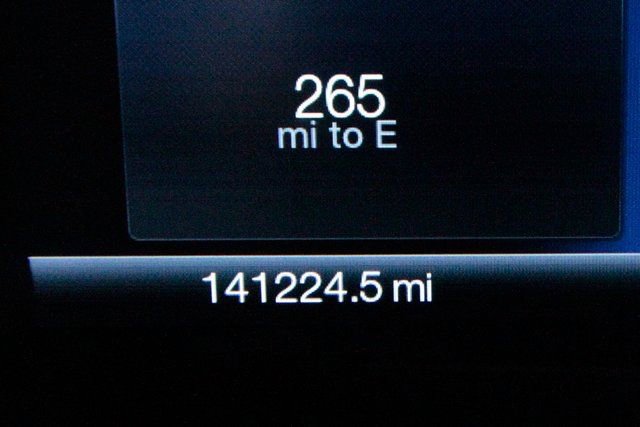 Used 2014 Ford Fusion SE image 5
