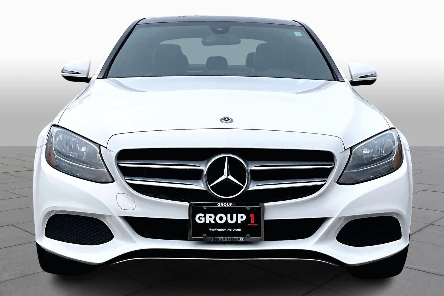 Used 2018 Mercedes-Benz C 300 4MATIC Sedan image 4