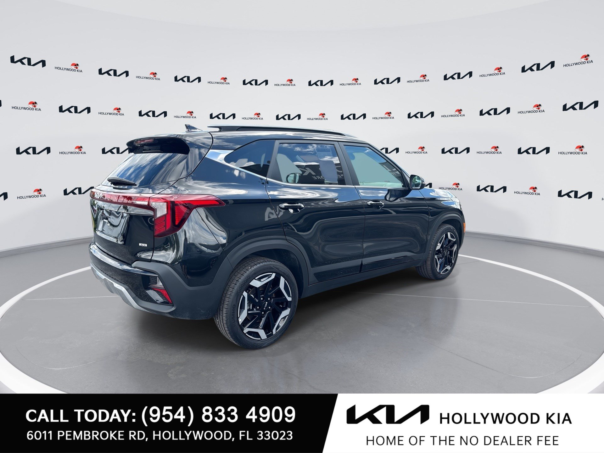 Used 2026 Kia Seltos SX w/ SX Sunroof Package AWD/4WD image 8