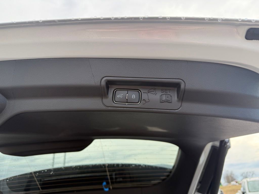 New 2026 Ford Explorer Platinum image 37