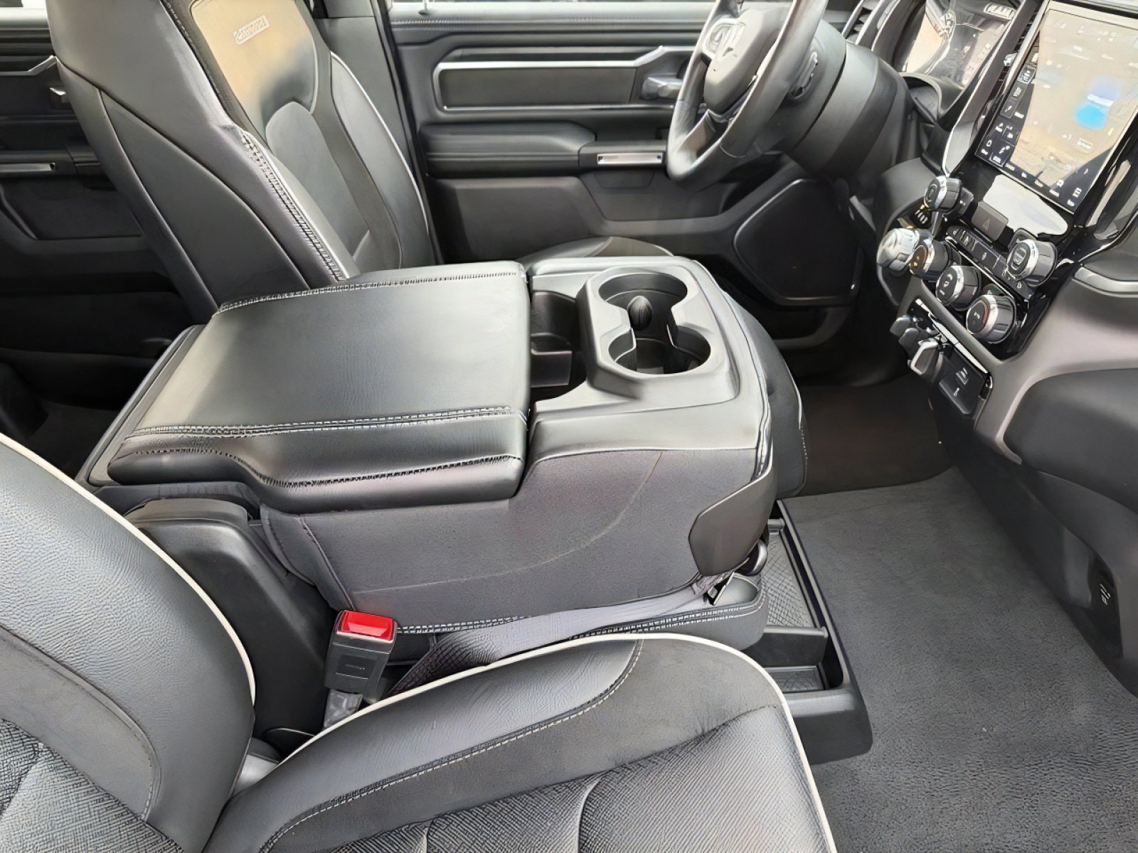 Used 2024 RAM 1500 Laramie w/ Trailer Tow Group AWD/4WD image 14